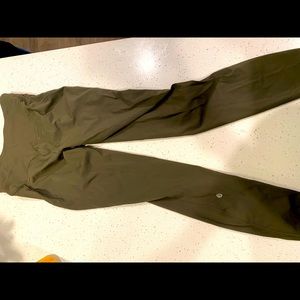 Lululemon base pass leggings 25” olive green size:6